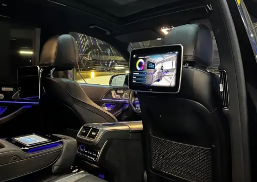 Rear seat screens in the Mercedes GLS