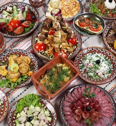 Bulgarian dishes in painted clay bowls