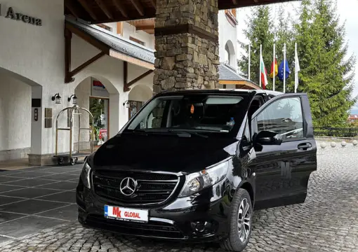 Mercedes Vito van outside a hotel