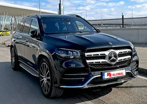 Mercedes GLS SUV for an airport transfer