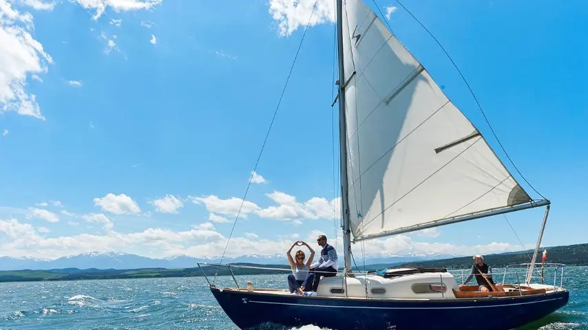 Yacht on Iskar Reservoir
