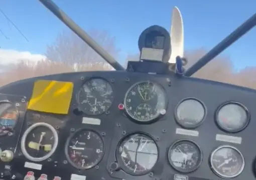 Apollo Fox instrument panel and propeller before take-off